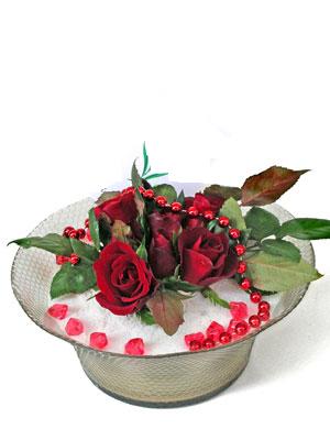 Ankara Sincan Çiçekçi firmamızdan sevilenlere çiçek Cam içinde 5 gül Ankara çiçek gönder firması şahane ürünümüz 